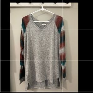 Long sleeved v neck Maurice’s shirt